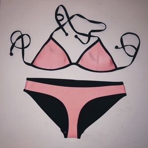 Trangl Bikini in Neon Pink